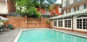 Western French Quarter Courtyard Nueva Orleans