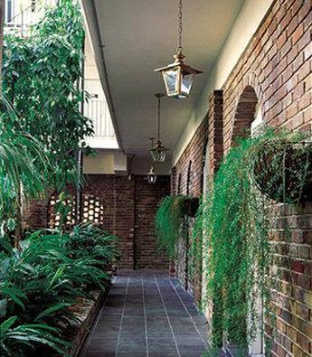 Western French Quarter Courtyard Hotel 4*